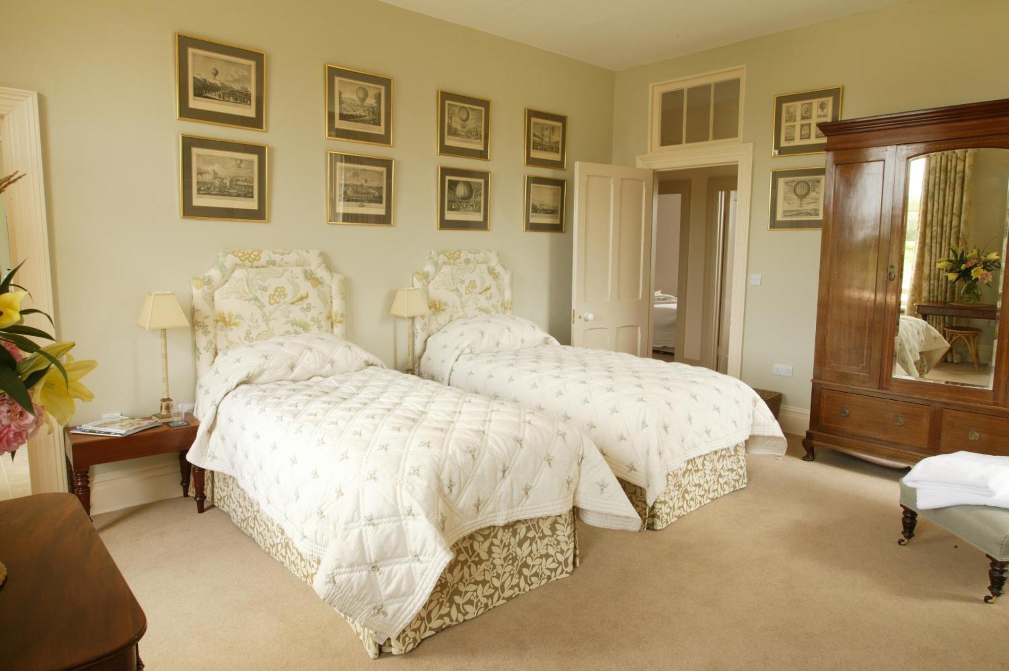 Overtown Manor Bed And Breakfast Swindon Buitenkant foto
